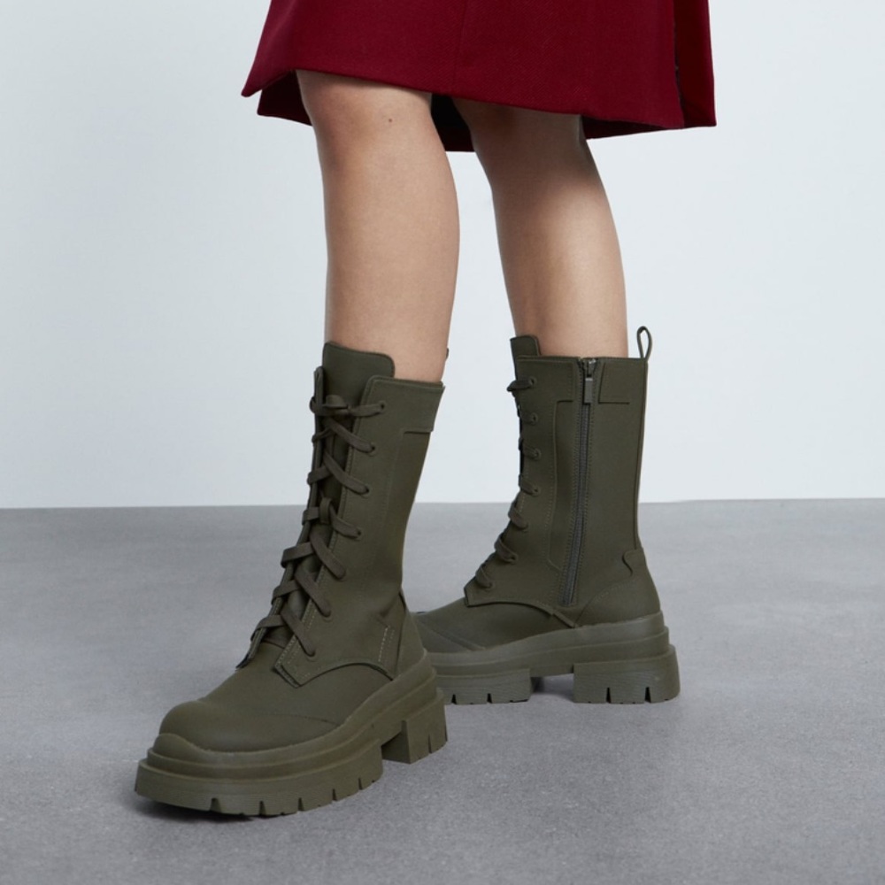 NWT Zara Rubberized lace up Boots Khaki Green Sz 8 39